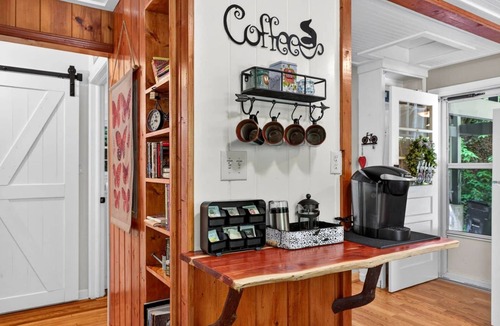 Pisgah Forest House | Creekfront Cabin Near Pisgah Trails & Brevard