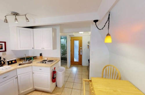 Kaunakakai House | Deluxe Ocean View King: Elevated Luxury, Stunning Sea Views, Molokai Charm