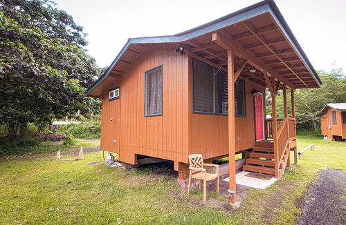 Pahoa Cabin | Deluxe Premium Cabin at Eco Retreat & Farm-Stay