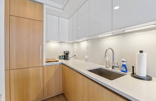 Midtown West Apartment | DESIGNER’S DREAM HOME! Huge Luxury 1 Bedroom Suite - best location by Times Sq