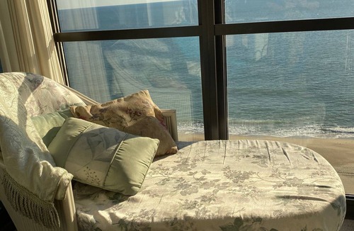 North Ocean City Condo | DIRECT OCEANFRONT VIEW CALL HOST NOW FOR DISCOUNTS FOR AUG SEPT OCT FREE LINENS