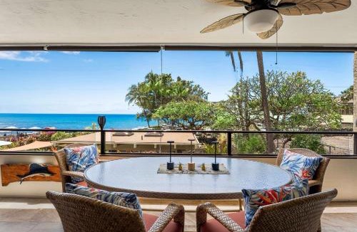 Kailua-Kona Villa | Direct Oceanview Paradise in a luxury condo 2B2B,AC