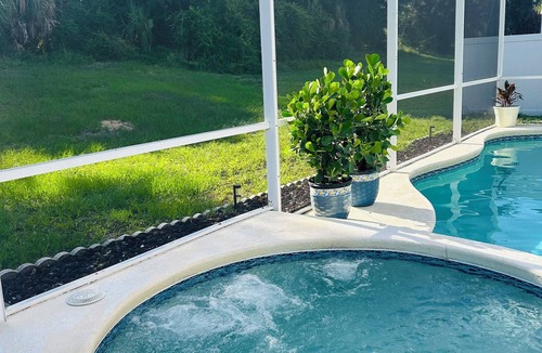 Indian Ridge House | Disney Cozy Sunny Vacation Home