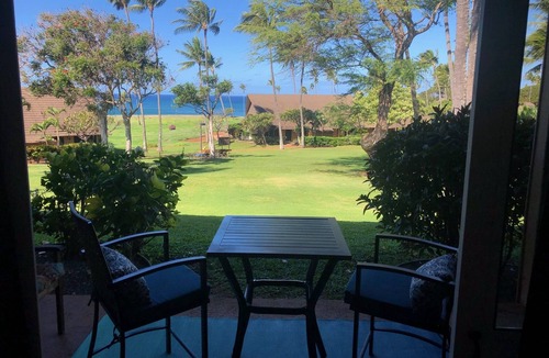 Maunaloa Apartment | Do you hear that? That is the ISLAND OF MOLOKAI Calling Your Name!