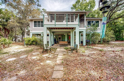 Bell House | Dog-friendly riverfront home with screened porch, firepit, & private dock