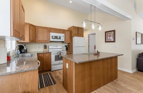 Kendall House | Dual Home: Lakefront, Big Yard, Hot Tub, Fire Pit