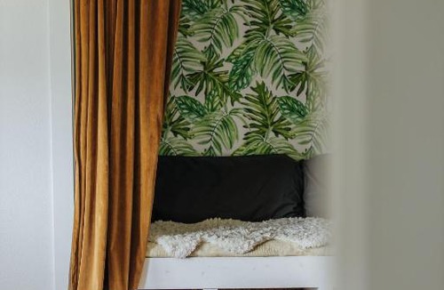 Kailua-Kona House | Earthy Beach House
