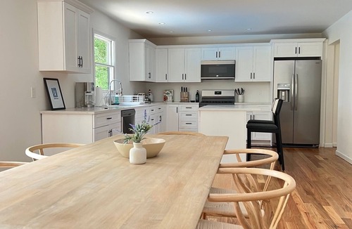 East Hampton North House | East Hampton NEW home with Pool: 5 minutes from town and beaches. Kid friendly