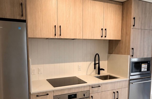 Sherwood Park Apartment | Elegant 1+1bed 1bath |Sauna|Gym | Cold plunge