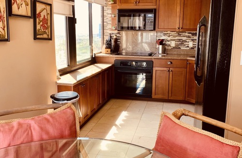 Waikiki Condo | Elegant Windsor Waikiki Condo