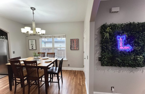 Historic Edgefield House | Enjoy a spacious private residence loaded with amenities. Minutes to everything!