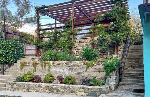 Eagle Rock House | Enjoyable 2-bedroom Highland Park Oasis with Garden Terraces