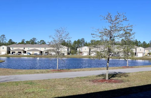 Yulee House | Entire Townhome Minutes from Beach and Airport