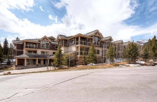 Four O'Clock Condo | Experience cozy mountain living at Tyra Riverbend 111 - Shared Amenities!