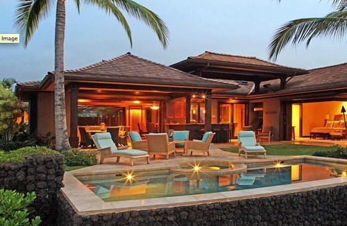 Kaupulehu House | Experience luxury near golf courses, 4 mins to Four Seasons Resort