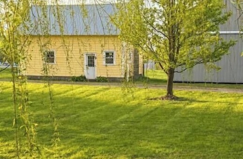 Gansevoort House | Experience the Excitement of Saratoga from Your Own Private Retreat