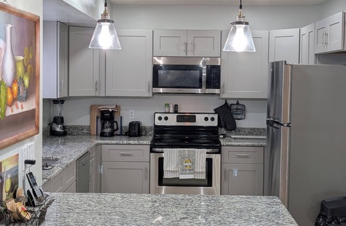 Palm Bay House | Family-friendly Quiet Near Beaches, Parks & Cities