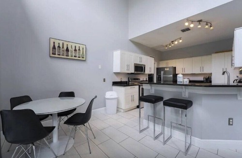 Crescent Lakes House | Family Getaway, Luxury Villa w/Southwest-Facing Pool & Spa