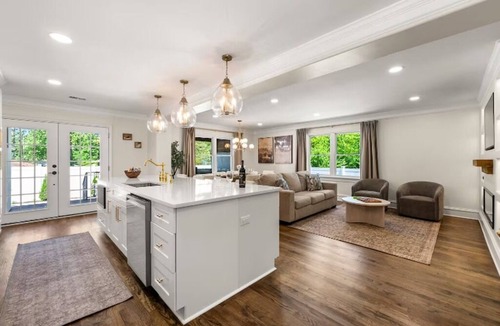 Tucker House | Family home in Tucker GA with Hot Tub & Game Rooms
