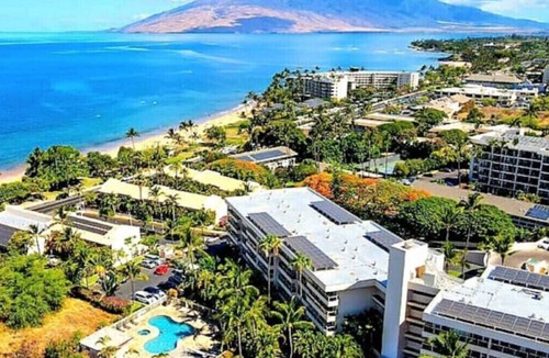 Kihei Condo | Family Retreat Resort Condo- Full Kitchen, AC, Laundry- Walk to Beach and Shops
