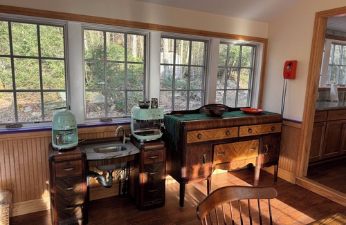 Rehrersburg House | Far out! Like visiting your hippie grandma: joyous, colorful, and a bit kooky.
