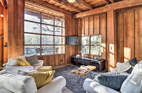 Fort White House | Fort White Retreat: Deck & River Access!