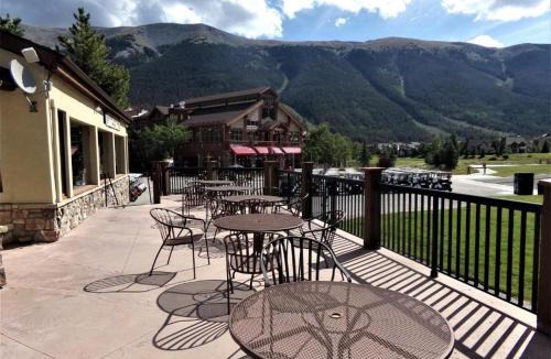 East Village at Copper House | Fox Pine Lodge 4 bed 4 bath FPAF4