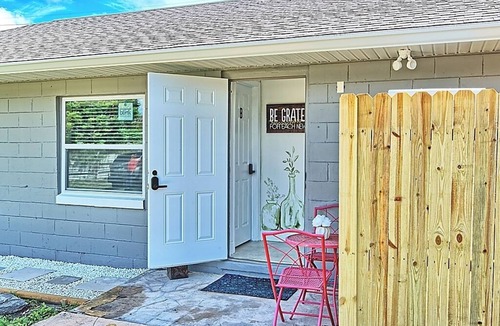 Oak Ridge Apartment | Fully Private Suite with Private Entrance. Near MCO, Parks, Hospitals & Shopping