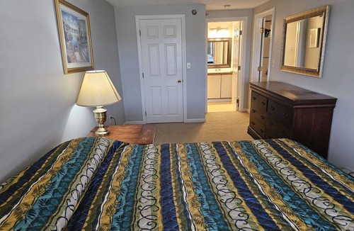 Bangor Apartment | Furnished 1-BDR, 1-Minute Drive to Northern Light Hospital. 90 day minimum stay.