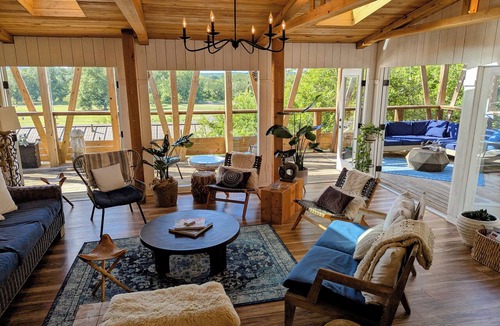 Barton Hills House | Glass Treehouse NEXT LEVEL Austin OUTDOOR ADVENTURE-POOL-Exotic vibe & Parkside