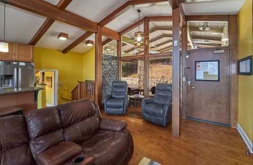 Gatlinburg House | GOING TO GATLINBURG? STAY IN THE BEST LOCATION! UNBELIVABLE VIEWS, VIEWS,VIEWS!