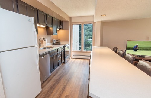 Peak 8 Condo | Gold Camp Miners' Inn Condo: Nice Location, Updates