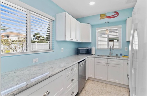 Bay Esplanade House | Gorgeous MARGARITAVILLE Pool Home/ClearwaterBeach-Huge discounts 4+ nites August