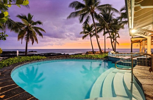 Kailua-Kona House | 🏖️Gorgeous Ocean Front Estate | Gated Community | Walk to Town