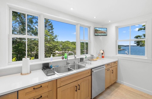 Isle of Springs House | Gorgeous Oceanfront Home with Hot Tub, Modern Remodel, and Stunning Views