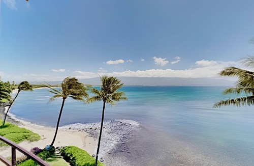 Maalaea Condo | GORGEOUS Oceanfront/Ocean View*FULLY Remodeled!
