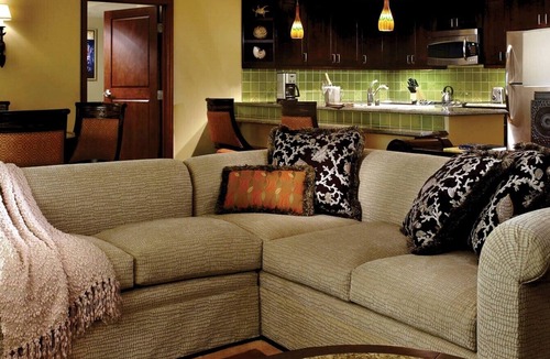Waikiki Resort | Grand Waikikian – 2 Bedroom Penthouse OceanView