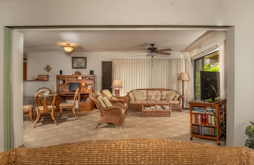 Maunaloa Condo | Ground-Floor Condo w/ Garden Patio & Shared Pool/Hot Tub/Tennis - Walk to Beach!