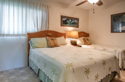 Maunaloa Condo | Ground-Floor Condo w/ Garden Patio & Shared Pool/Hot Tub/Tennis - Walk to Beach!
