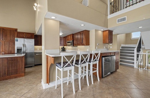 Villa Primera House | Gulf Front Home | Pet Friendly | Event Friendly | Walk to Dining and Shops