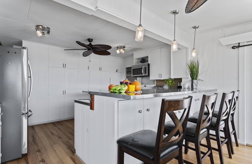 St Louis Heights House | Hale Aloha: Your Spacious 4BR/3BA Oahu Retreat for Families & Groups