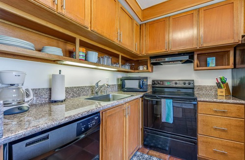 Kahuku House | Hale Kauka ~ House of the Artist