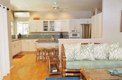 Kamuela House | Hale Ulu`wehi ~ Tropical Hideaway