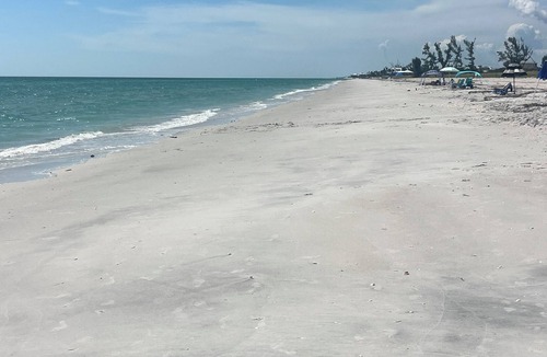Placida Condo | HAPPY HIDEAWAY - Closest Gulf-Front Unit to the Beach – No Resort fees. Sleeps 6