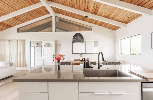 Kealakekua House | Harmony House Summary