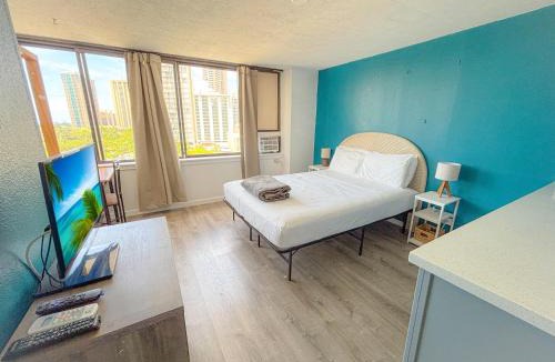 McCully - Moiliili Apartment | Hawaiian Monarch 1105 condo