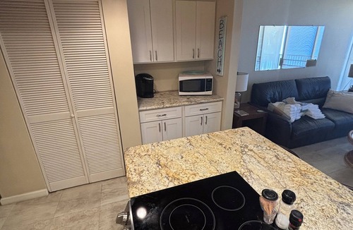 Makaha Condo | Hawaiian Princess Beachfront Condo at Makaha