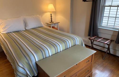 Walpole Hotel | Hawks House Inn