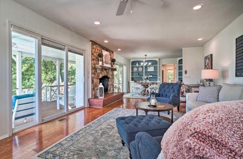 Hayesville House | Hayesville Lake Getaway w/Balcony & Mtn Views!