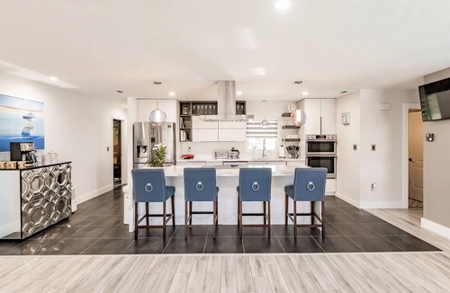 Edgewater House | HEATED POOL WATERFRONT GULF ACCESS 4BR 3.5BA LUXURY FLORIDA HOME NEAR BEACH 🐬